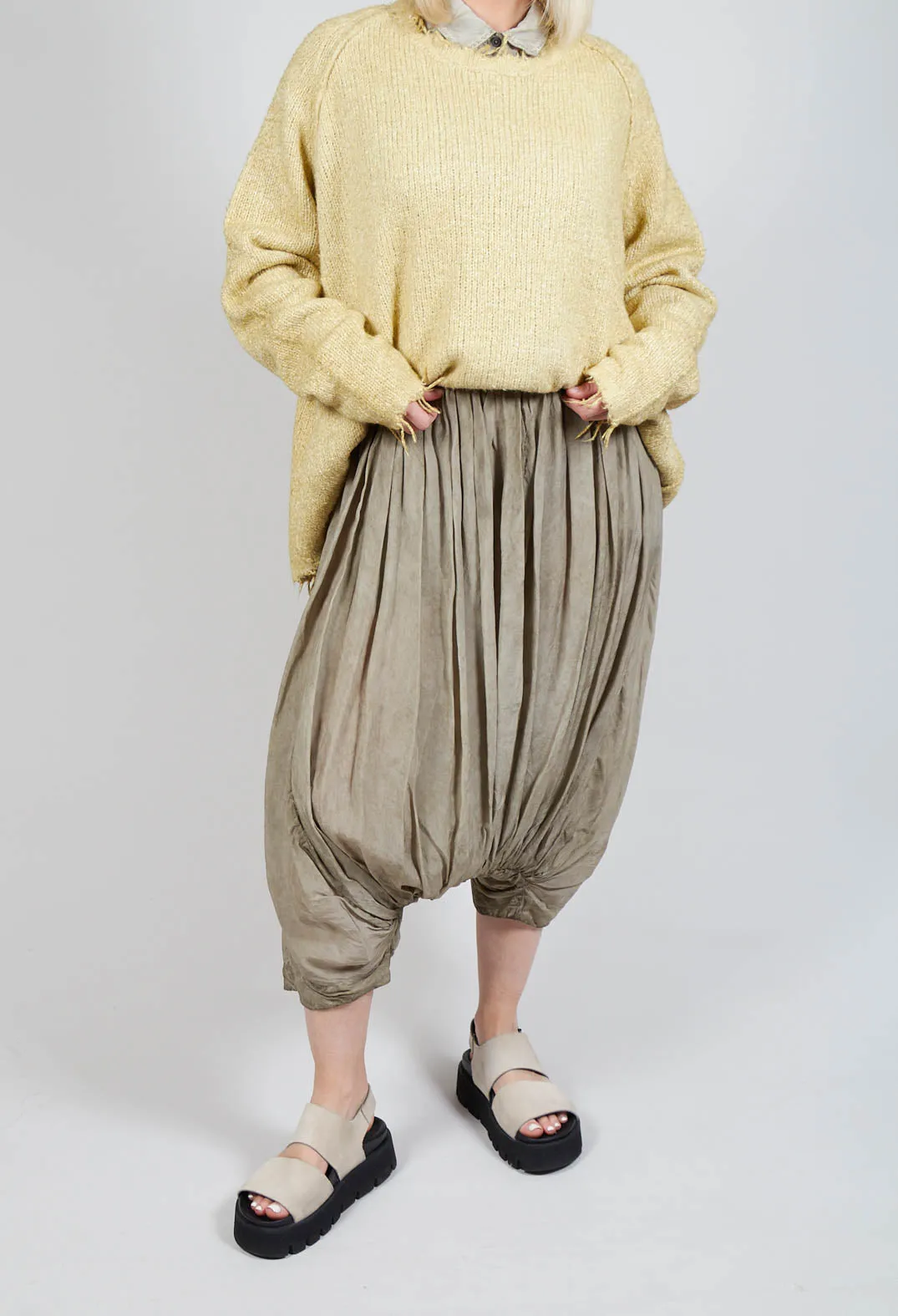 Balloon Trousers in Linen