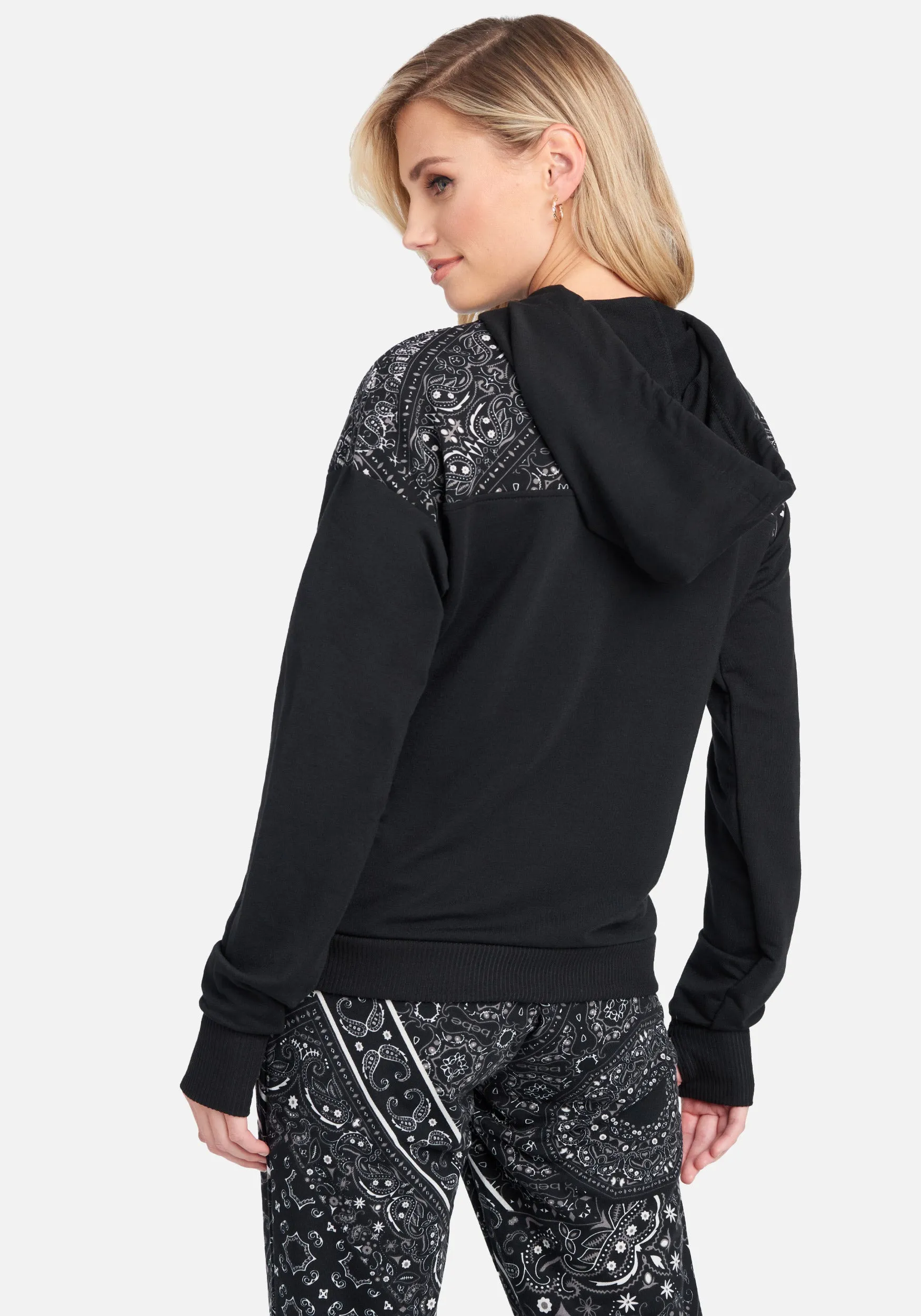 Bandana Pullover