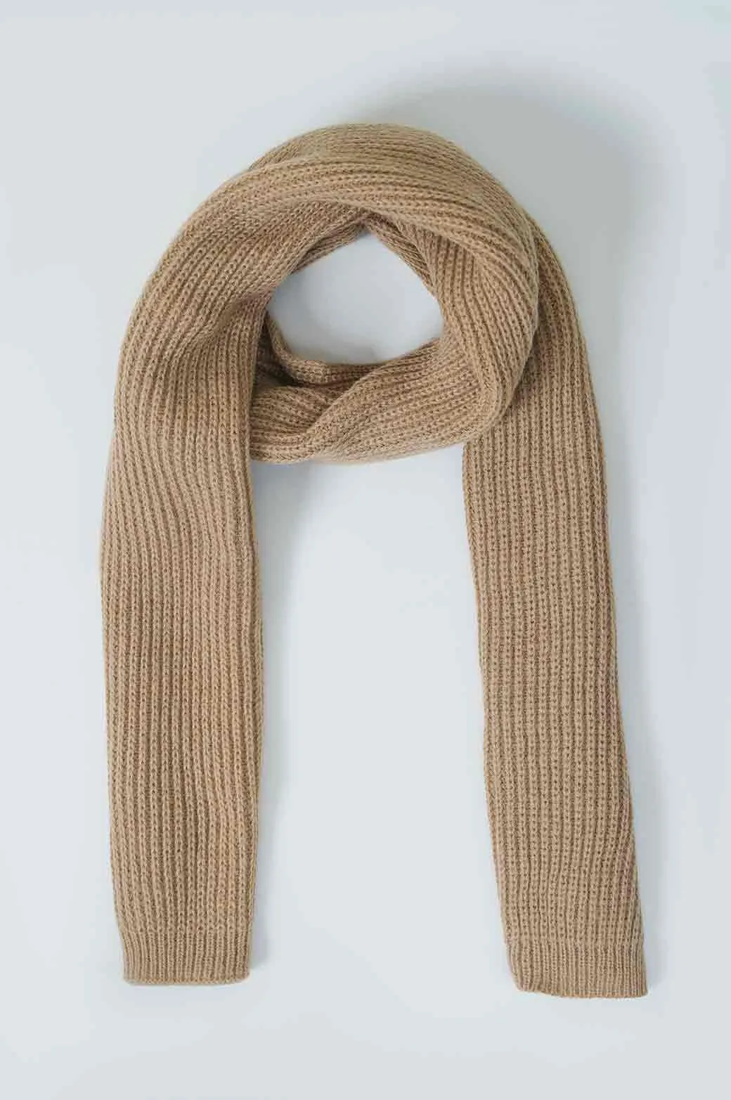 BASIC KNIT SCARF