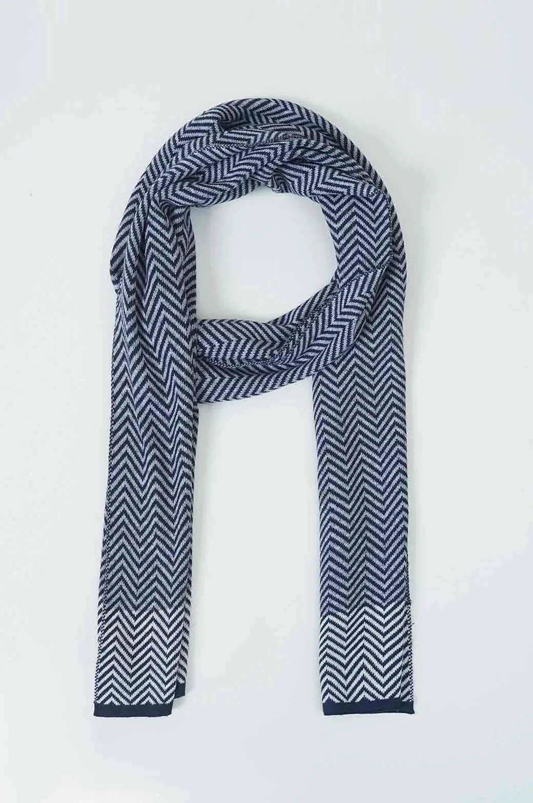 CHEVRON PRINT SCARF