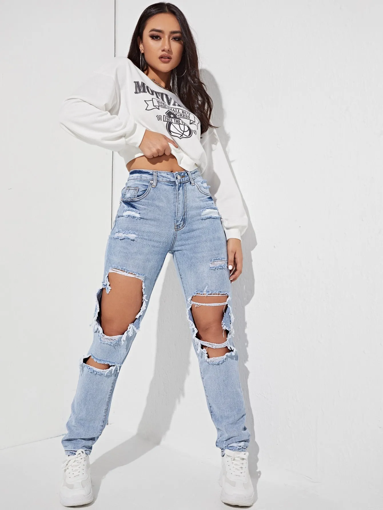 Ripped Detail Straight Leg Jeans